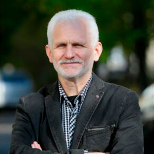 Алесь Бяляцкі